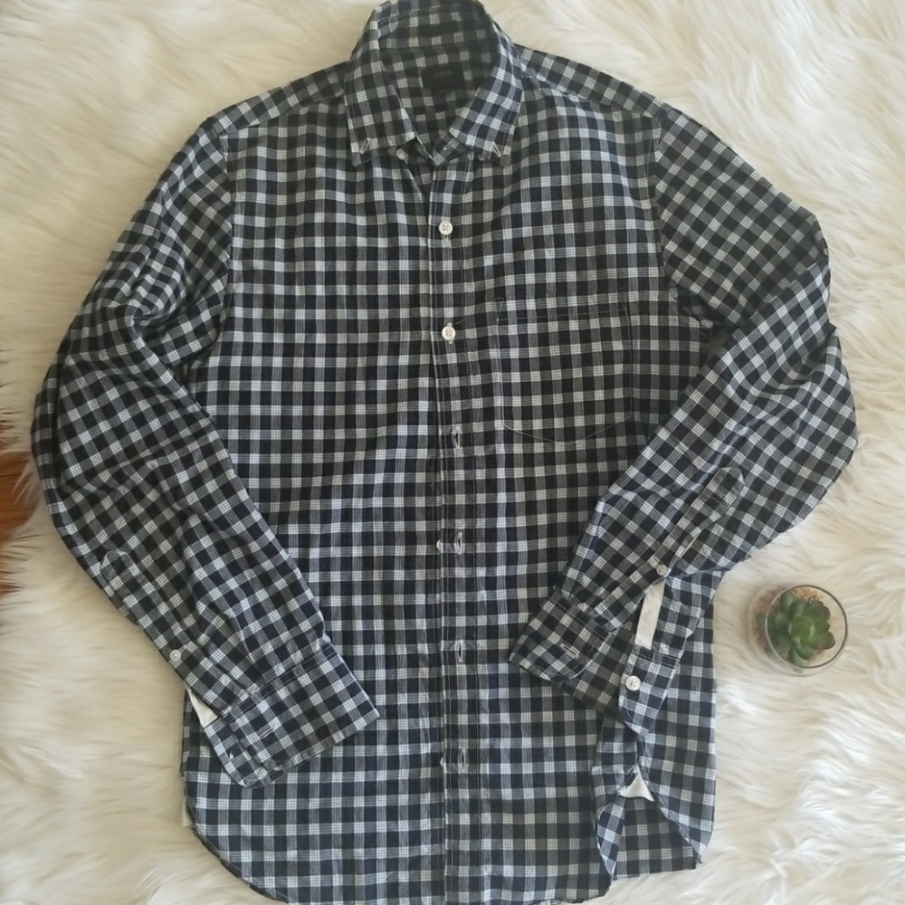 Jcrew Dark Blue Patterned Casual Button Down Shirt - image 1